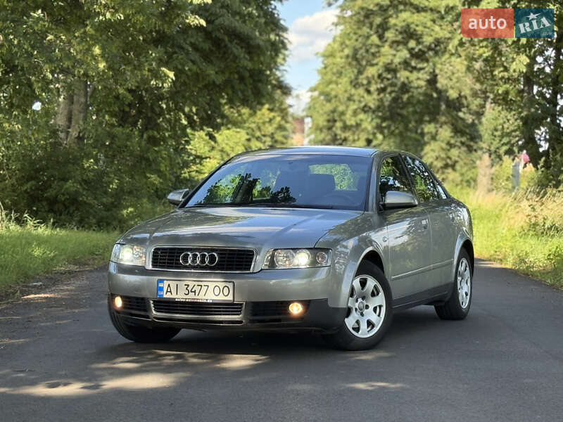 Седан Audi A4 2001 в 