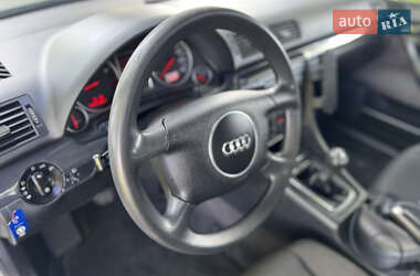 Седан Audi A4 2001 в 