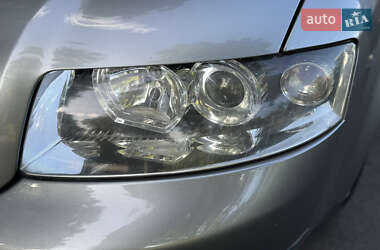 Седан Audi A4 2001 в 