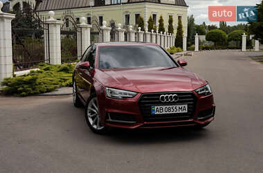Седан Audi A4 2019 в Виннице
