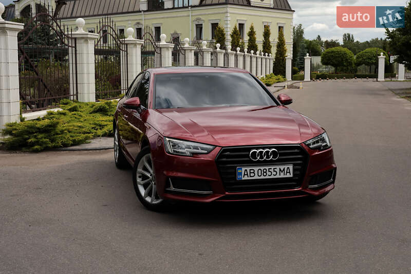 Седан Audi A4 2019 в 