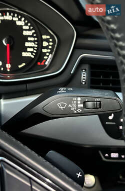 Седан Audi A4 2016 в 