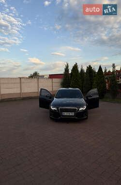 Седан Audi A4 2012 в 