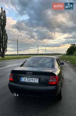 Седан Audi A4 1999 в 