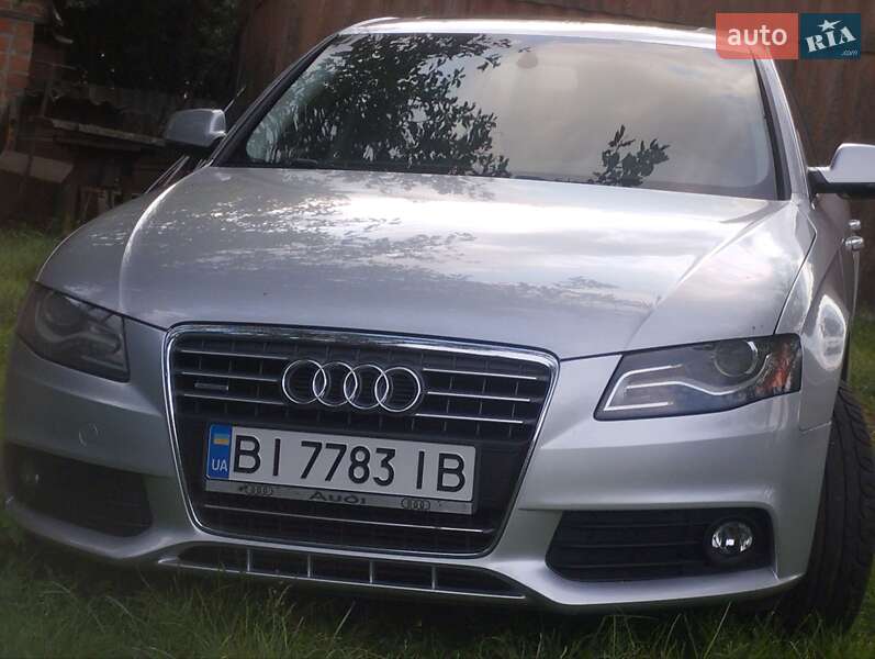 Седан Audi A4 2012 в Полтаве