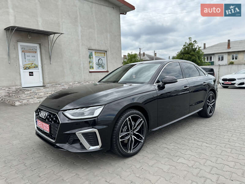 Audi A4 2021