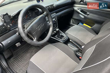 Седан Audi A4 1997 в 
