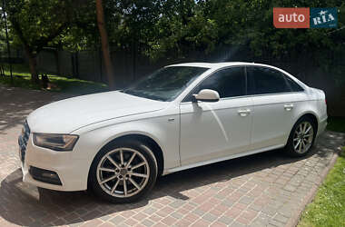 Седан Audi A4 2015 в 