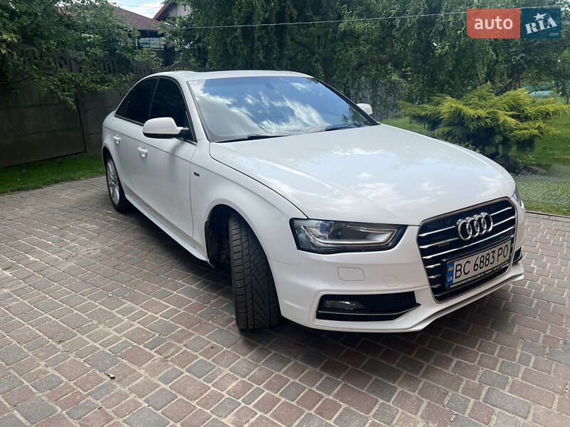 Седан Audi A4 2015 в Львове