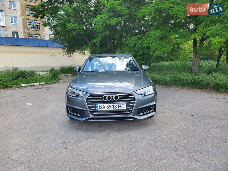 Седан Audi A4 2016 в Кропивницком