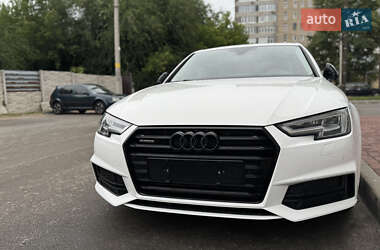Седан Audi A4 2016 в 