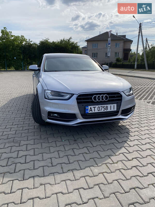 Седан Audi A4 2014 в Ивано-Франковске