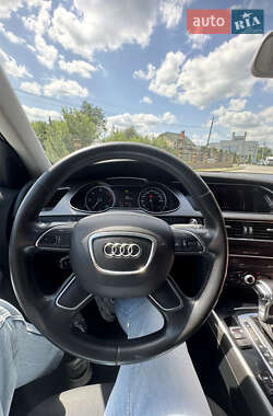 Универсал Audi A4 2012 в 