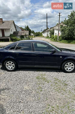 Седан Audi A4 2001 в 