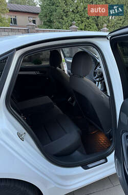 Седан Audi A4 2010 в 