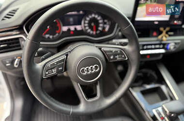 Седан Audi A4 2020 в 