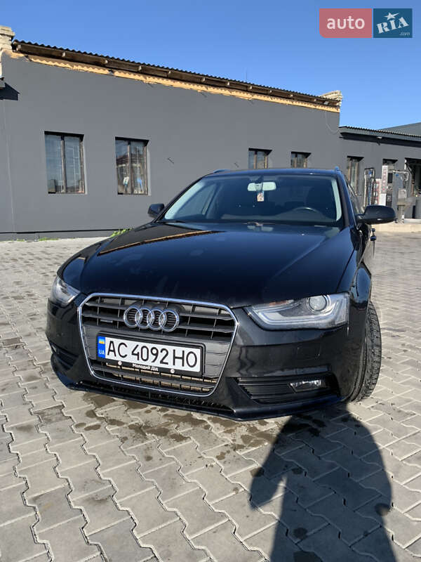 Універсал Audi A4 2012 в Луцьку