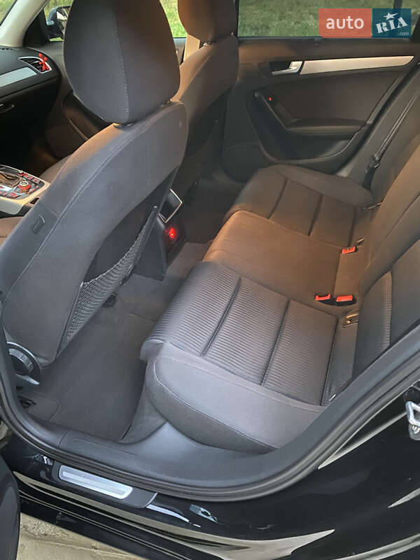 Универсал Audi A4 2009 в Перегинском