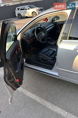 Седан Audi A4 2002 в 