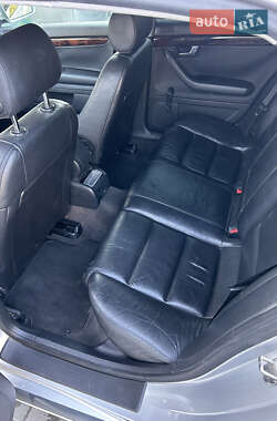 Седан Audi A4 2002 в 
