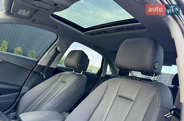 Седан Audi A4 2020 в 