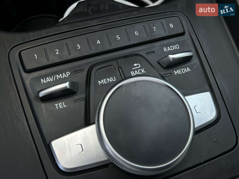 Седан Audi A4 2017 в Николаеве