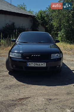 Седан Audi A4 2001 в 