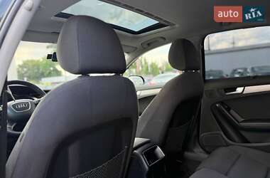 Седан Audi A4 2012 в 