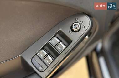 Седан Audi A4 2012 в 