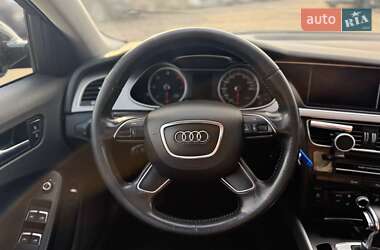 Седан Audi A4 2012 в 