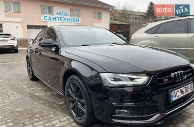 Седан Audi A4 2014 в 