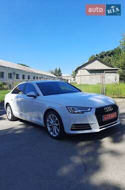 Седан Audi A4 2016 в 