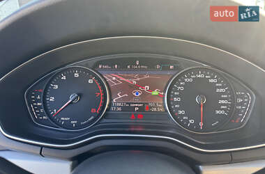 Седан Audi A4 2016 в 