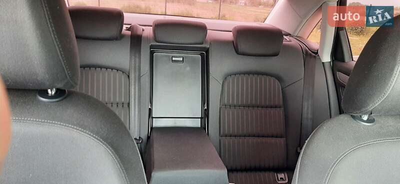Седан Audi A4 2010 в Куликовке
