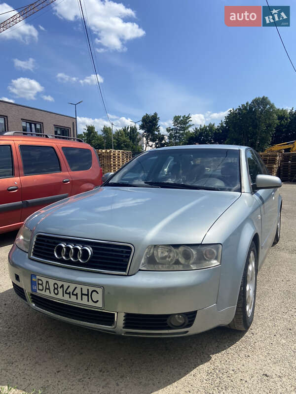 Седан Audi A4 2001 в Львове