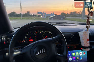 Универсал Audi A4 2001 в 