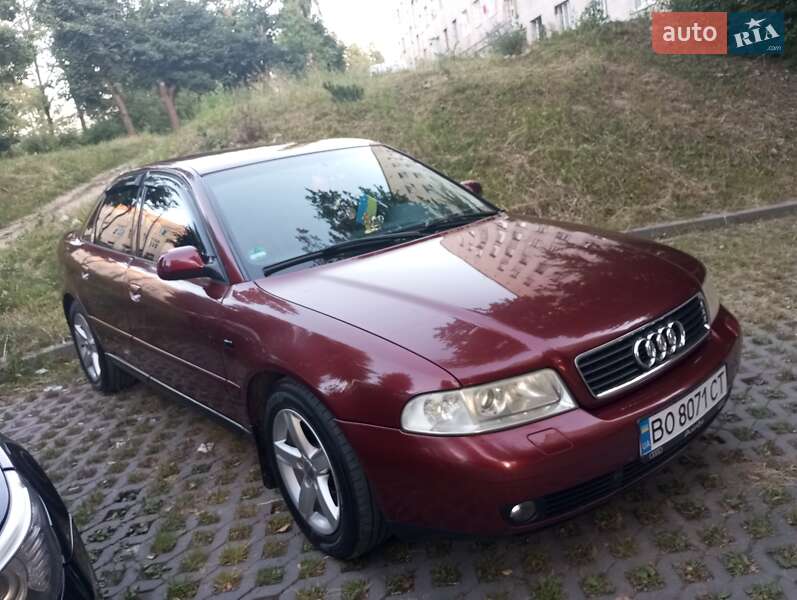Седан Audi A4 1999 в 