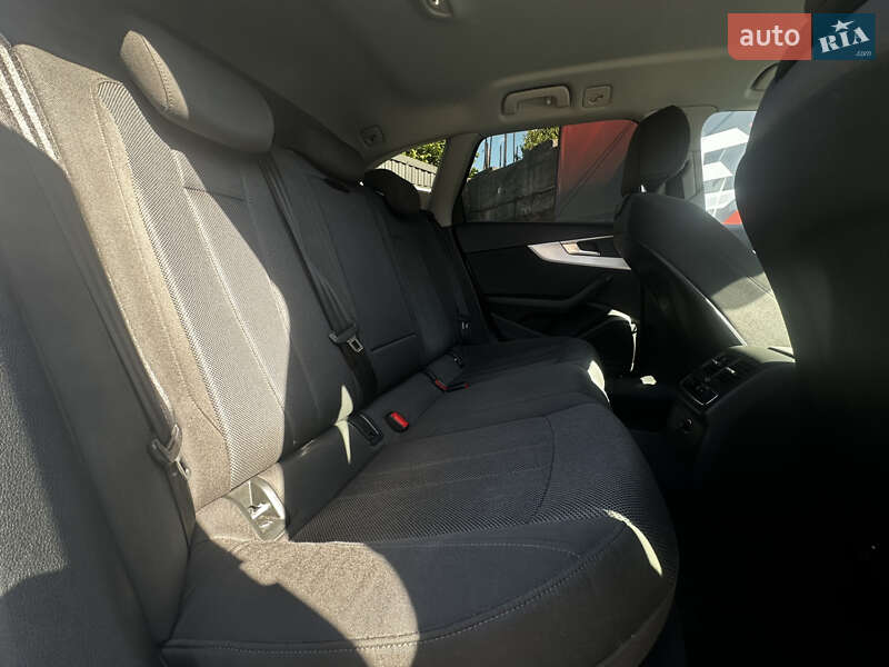 Универсал Audi A4 2017 в Львове