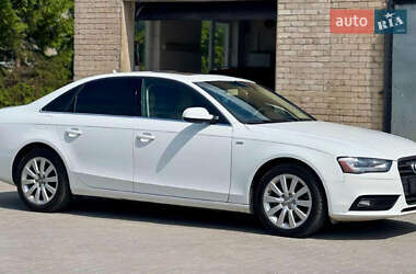 Седан Audi A4 2014 в 
