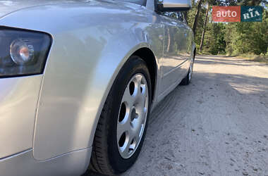 Седан Audi A4 2004 в 