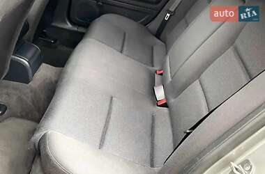Седан Audi A4 2004 в 