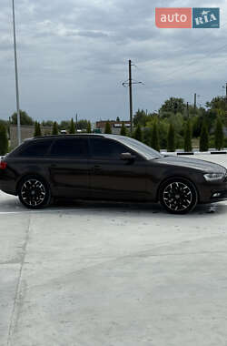 Универсал Audi A4 2012 в 