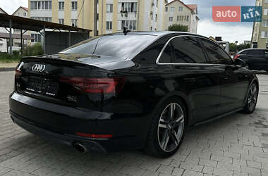Седан Audi A4 2018 в 