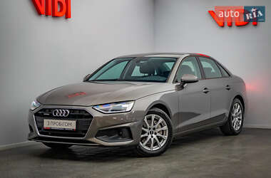 Седан Audi A4 2021 в Киеве