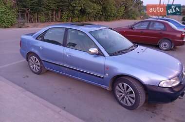 Седан Audi A4 1996 в 