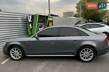 Седан Audi A4 2014 в 