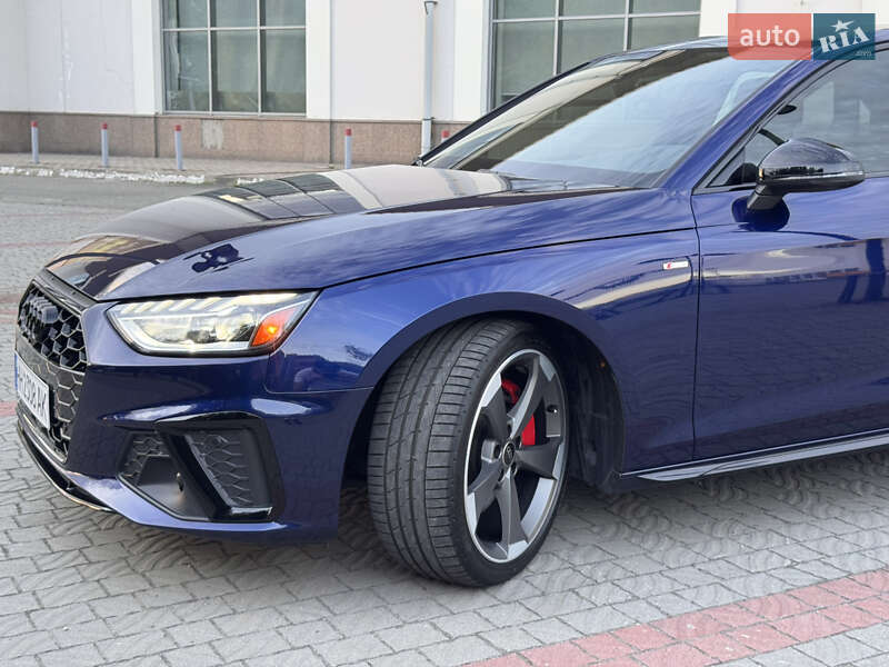 Седан Audi A4 2022 в Дніпрі