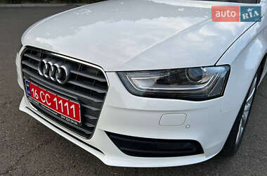 Седан Audi A4 2015 в 