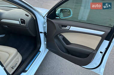 Седан Audi A4 2015 в 