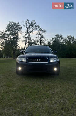 Седан Audi A4 2001 в Славянске